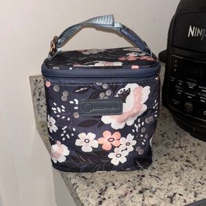 Sarah wells breast milk cooler bag